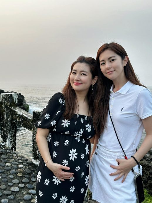 和家人出游甜晒孕肚 Selina认证都市传说