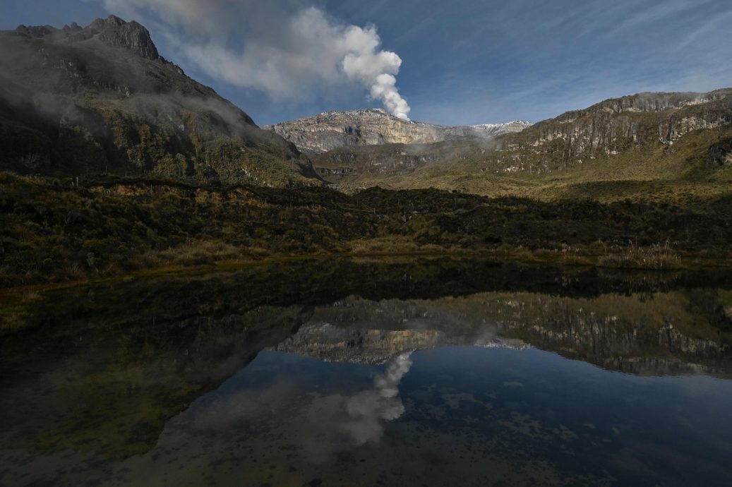 哥伦比亚火山蠢蠢欲动 当局下令紧急撤离