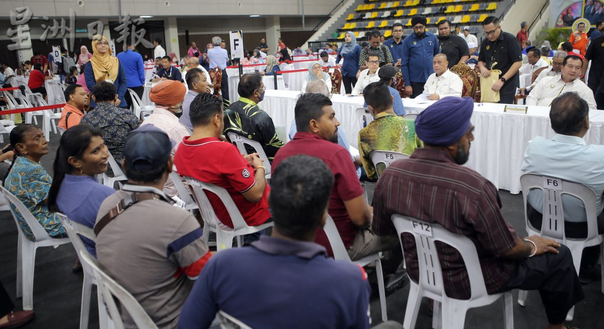 大臣：开斋节特别援助金 公务员700 前议员500