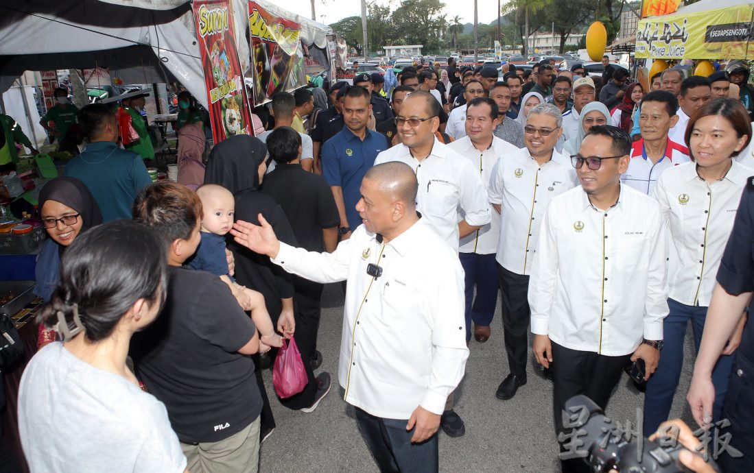 大臣：开斋节特别援助金 公务员700 前议员500