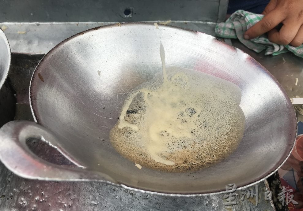 大霹雳封底主文／【人气美食】／延续了62年老味道 Apong椰香扑鼻薄脆