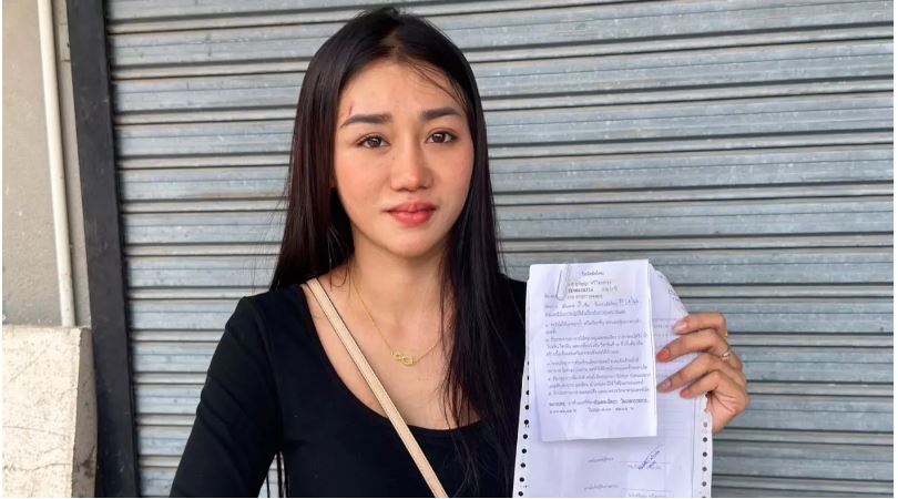 女友面前向人妻搭讪 男子不忿被拒踼她脸