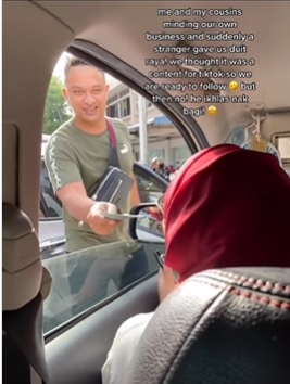 女子用餐后喜获横财! 获陌生男送RM250青包钱