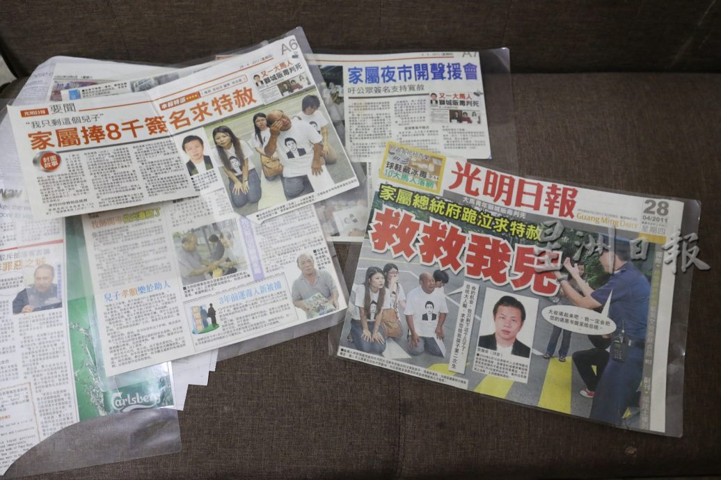 10年来每月2次骑摩托车越堤探监，张家平盼狮城修法让遭判终身监儿提早假释