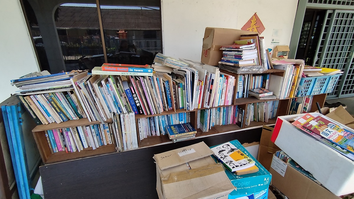 **已签发**柔：封面：【善心美事】：热衷社区艺术活动，李成钢陈秀君落户新村打造文化空间