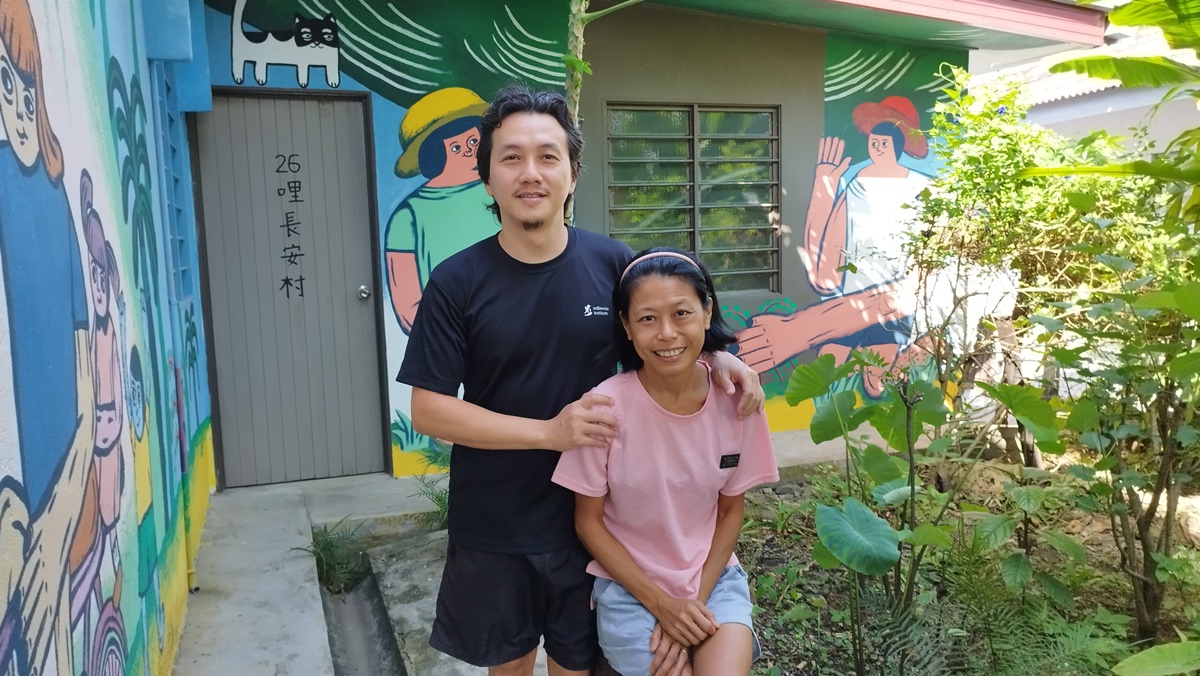 **已签发**柔：封面：【善心美事】：热衷社区艺术活动，李成钢陈秀君落户新村打造文化空间