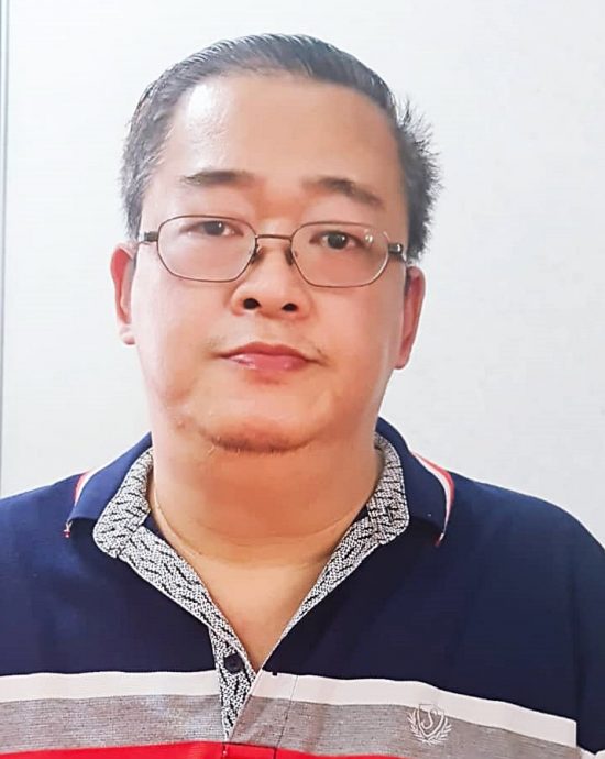 **已签发**柔:政府承认中国11所大学中医学位,古来老中医:是一项突破