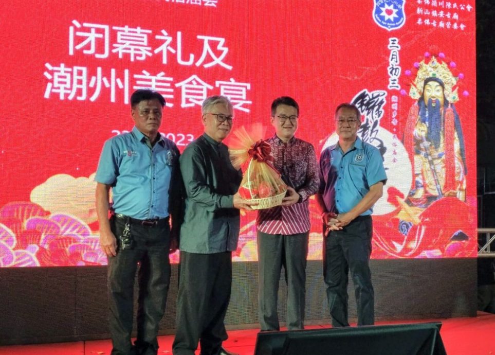 **已签发**柔:第四版头条:刘镇东:大马多元文化和多语言环境,是宝贵社会财富