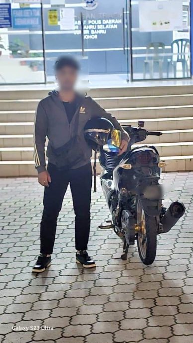 **已签发**柔:骑摩托车表演“特技”,5青少年被捕