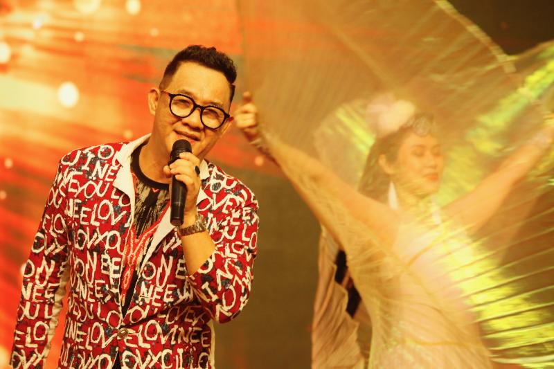 庄学忠梁晋荣首度合唱 《爱心慈善晚宴》筹获20万令吉