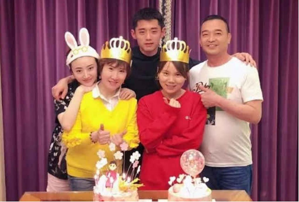 张继科曝卖女星私密片抵债 5品牌急拉黑切割