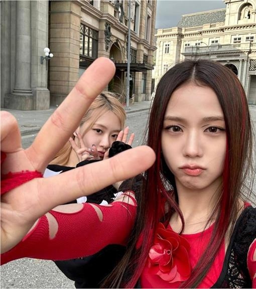 当科切拉音乐节领衔嘉宾 BLACKPINK创亚洲歌手先河	