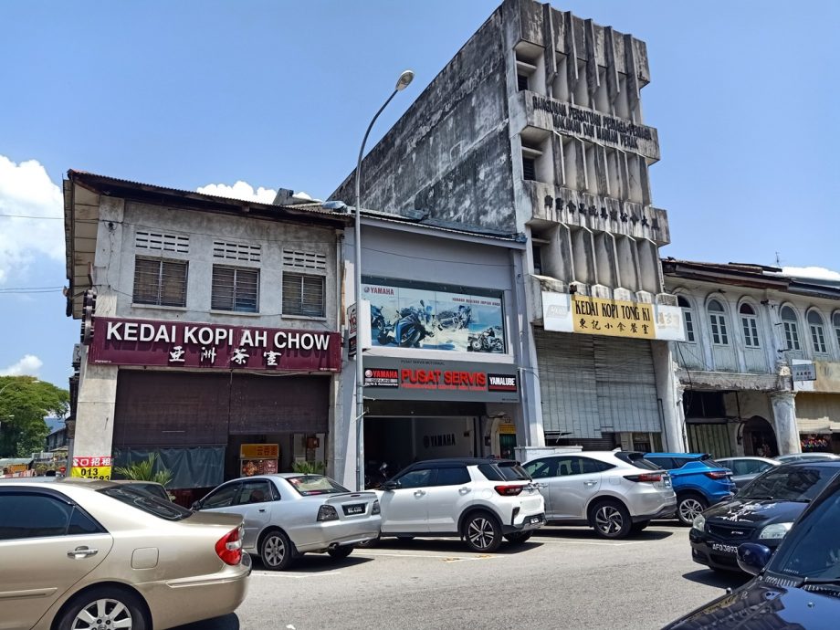 怡新旧街场自来水污浊 近中午时分有好转