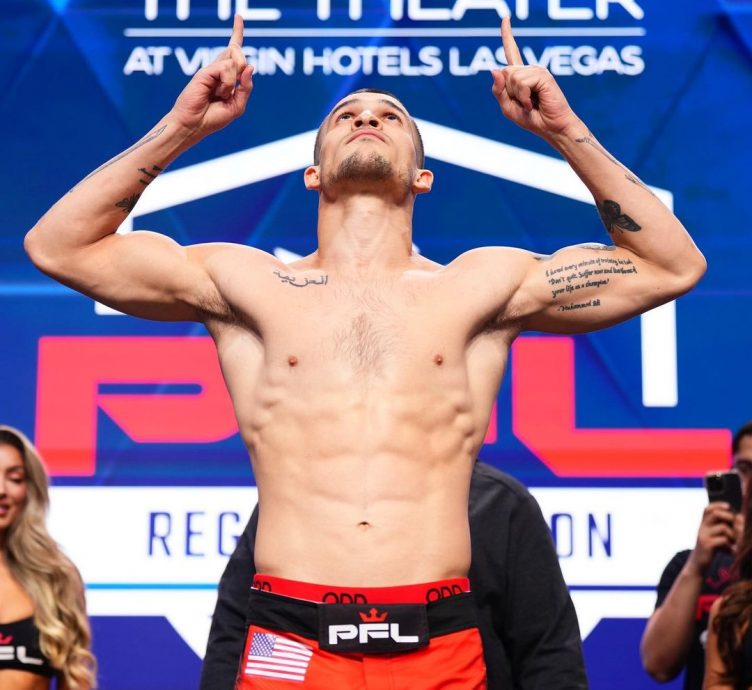 拳王赌城告别战时隔43年 阿里外孙同擂台作战