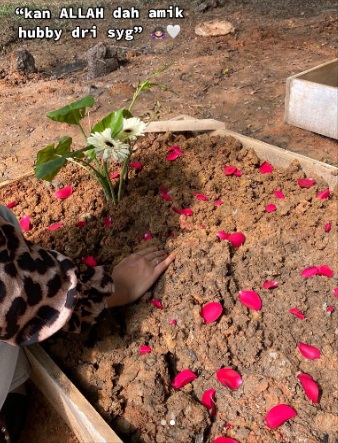 新婚才10天丈夫车祸去世 “你太优秀 老天也妒忌！”