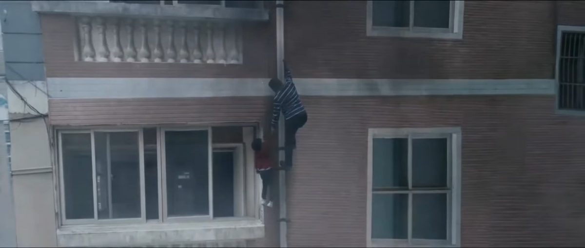 新片海报涉抄道维强森旧作曾志伟遭讽戒指没P干净