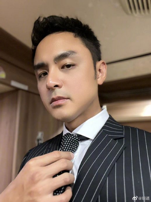 明道二胎性别曝光 陈乔恩抢当乾妈