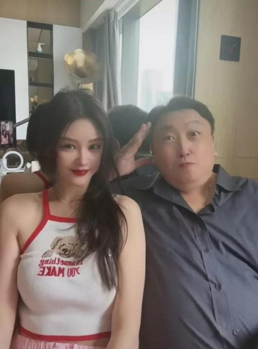 晶女郎滤镜开太大 王晶意外撞脸金正恩