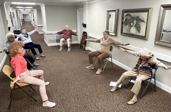 每周4次教健身操  102岁仍不言休