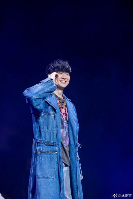 林俊杰爆虚拟房产浮亏91% 阴谋论枪口指向周董