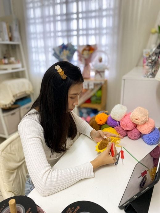 柔:【时尚记事簿】(4月8日刊):独特美观显心意可收藏,钩针花束成送花新宠