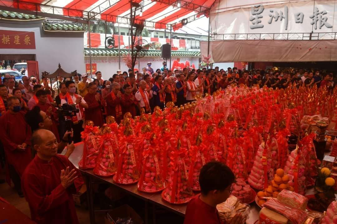 柔:专栏:新旧对照:陈文杰与“三月初三锣鼓响”民俗庙会