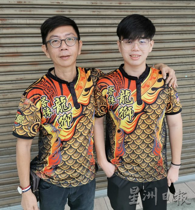 柔:今日面谱(4月27日见报):李伟强进华小开班授徒, 培训教练发扬龙狮文化