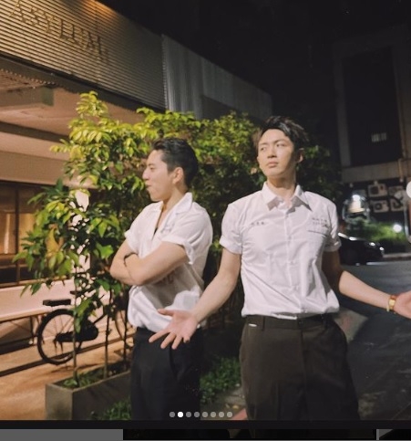 柯震东王大陆校服上身掀回忆杀 蔡卓宜穿制服同框 