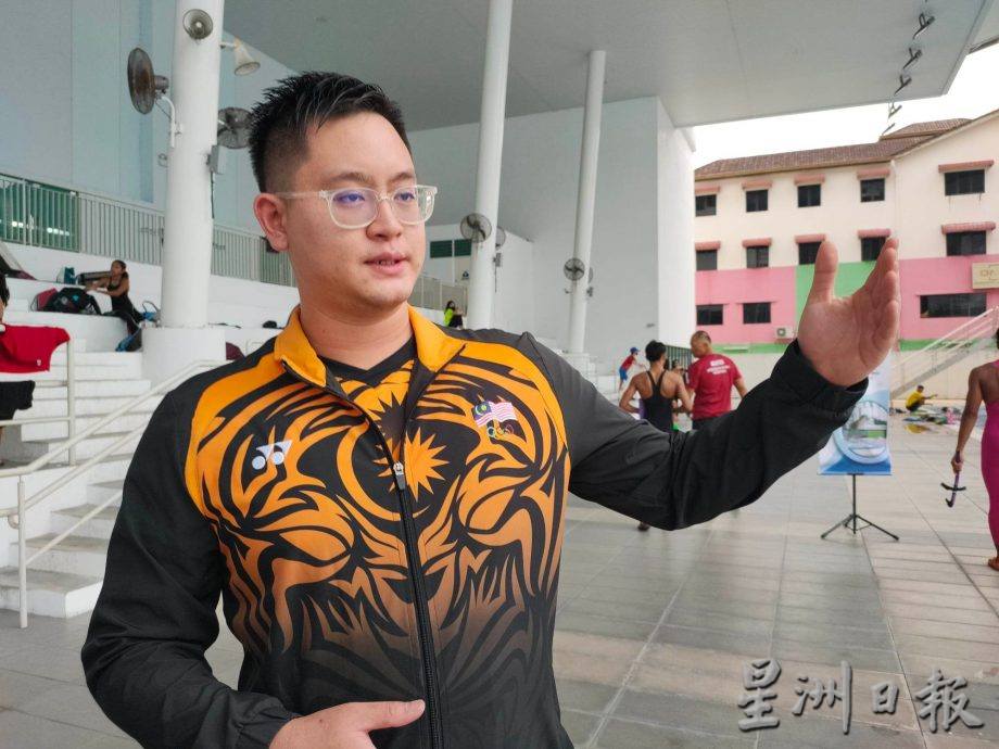 槟蹼泳协会推广新兴项目 免费教游蹼泳