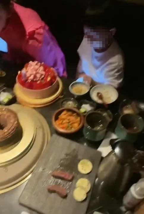 汪小菲曝光儿女学校遭围剿 “置孩子的安危于不顾”