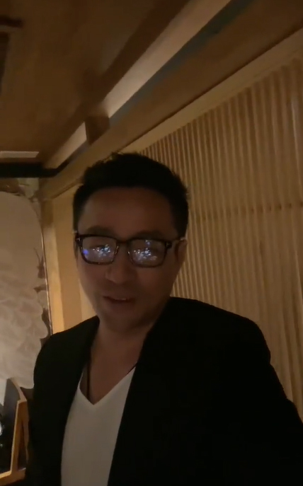 汪小菲曝光儿女学校遭围剿 “置孩子的安危于不顾”