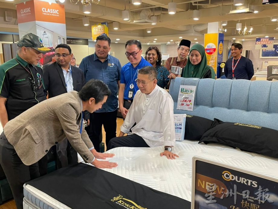 沙拉胡丁：Courts为首个加入爱心伞计划的家具电器店