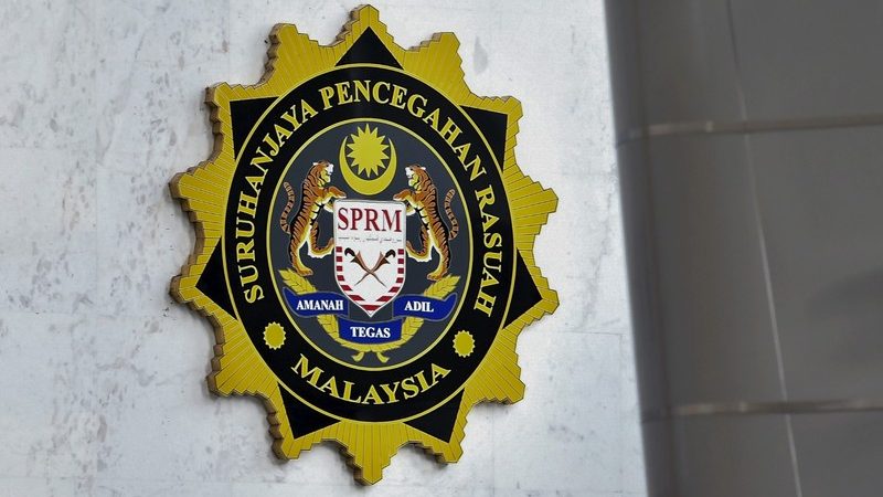 消息:反贪会将传召某政党财政 追查部长收大笔现金案