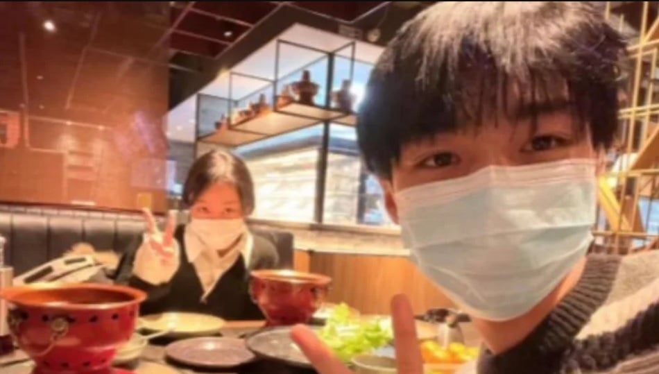 王俊凯被乱曝密会女友 撞脸网民打脸狗仔造谣