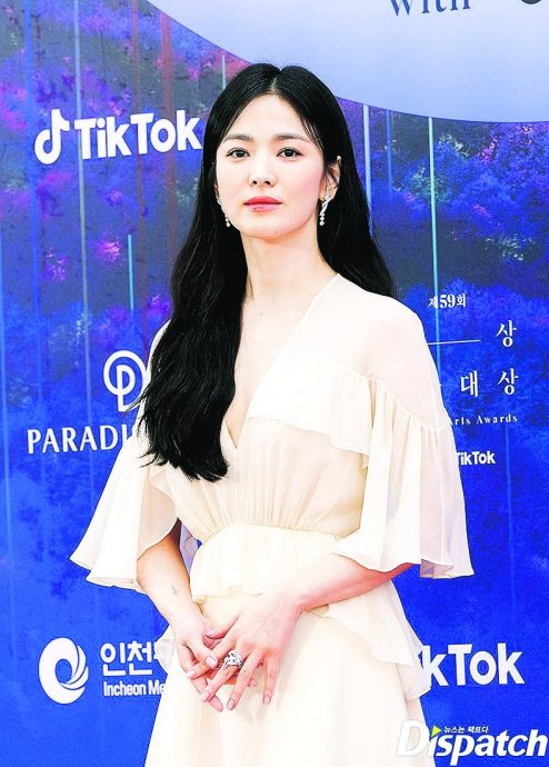 百想艺术大赏|宋慧乔出道27年首夺视后 林智妍夺女配放闪谢李到晛