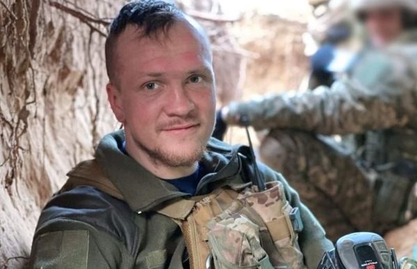 看世界/乌克兰4届世界冠军战死沙场 留下2岁幼女