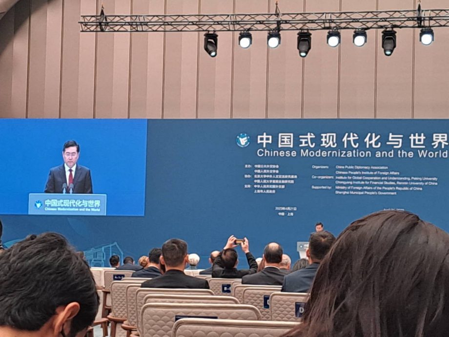 秦刚:中国的土地收回来了,就绝不会再失去