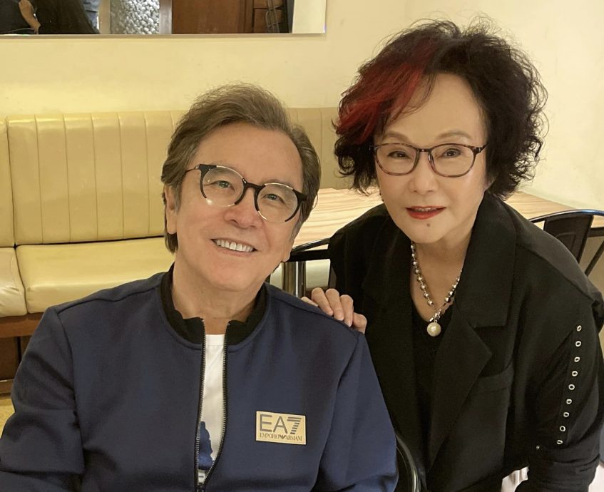 秦祥林满头白发返台 网赞还是帅哥