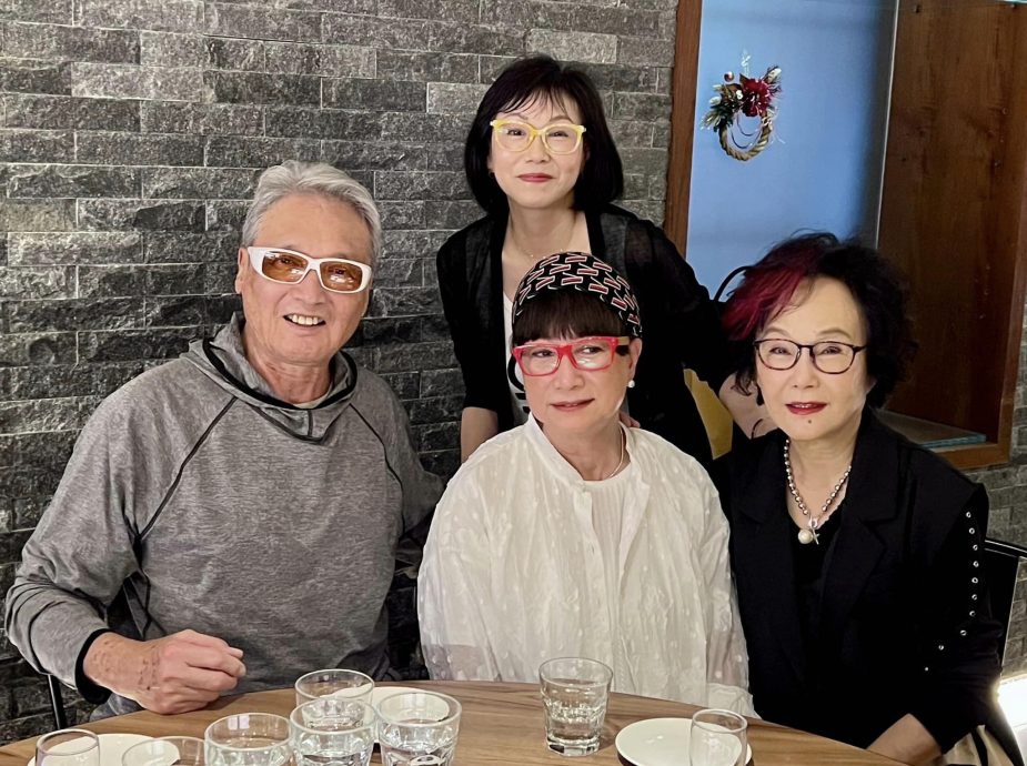 秦祥林满头白发返台 网赞还是帅哥