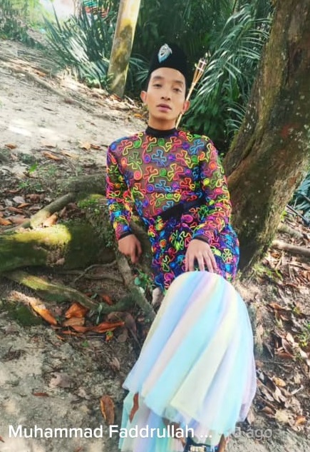  穿雪纺蕾丝马来服惹议  经理：我家人可以接受