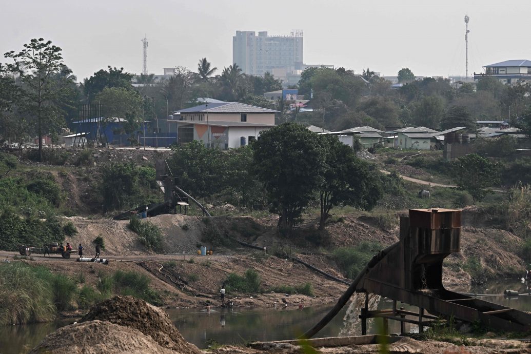 缅军方袭击反叛组织 酿至少30死