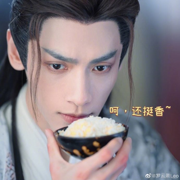 罗云熙瘦脱相被亏像骷髅 本尊上线求增胖食谱