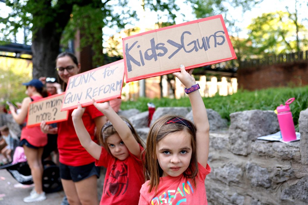 美国6天7枪击案 全是芝麻绿豆误会 显示对陌生人的不信任