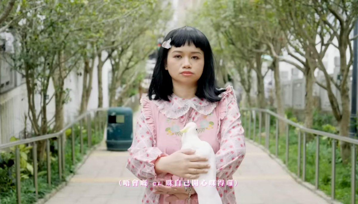 薛影仪MV清明节上架点击逾33万 网笑“祖先显灵”