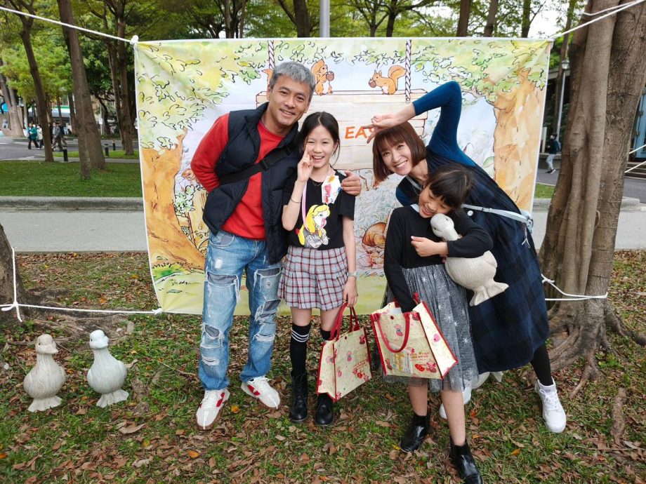 被公开偷吃铁证 薛纪纲:对不起妻女