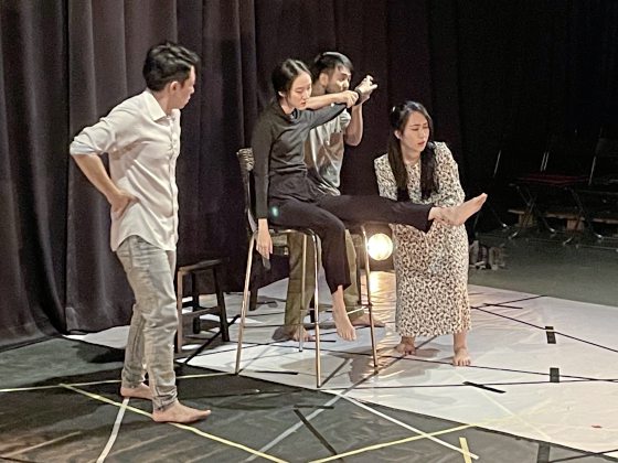 西北孤鸟／沉郁狂躁怪诞玄妙──赏析《重新开始》	