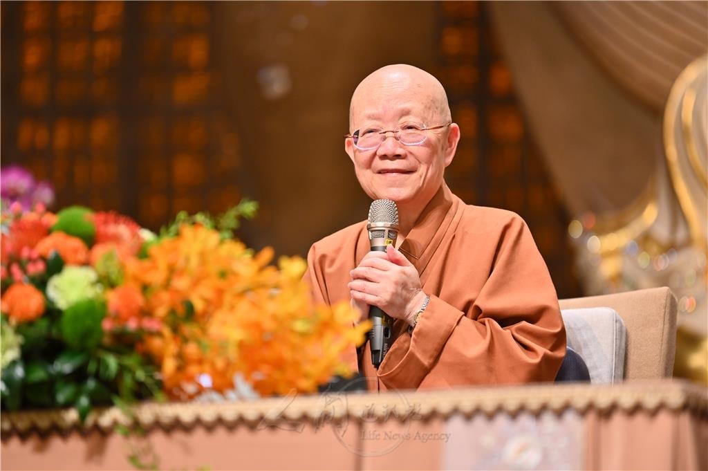 解读星云全集 谈佛教管理学