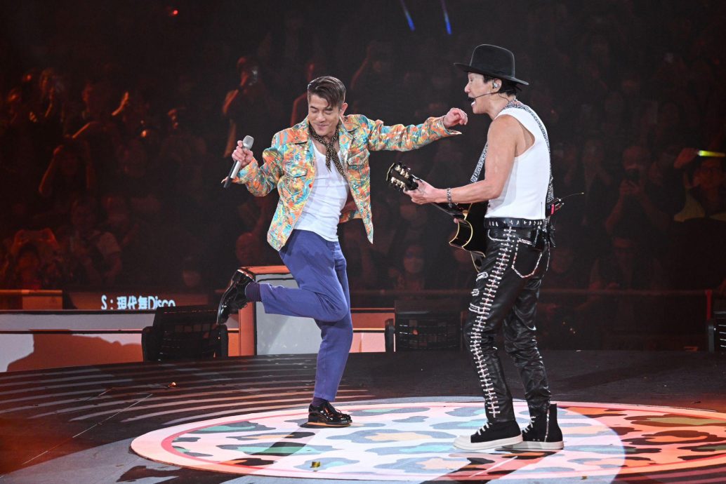 许冠杰赞舞台皇者 郭富城紧张脚软