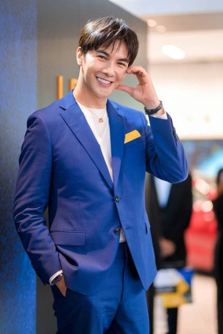 谢佳见宁白发不要秃头　 肉胎装上阵大秀身材