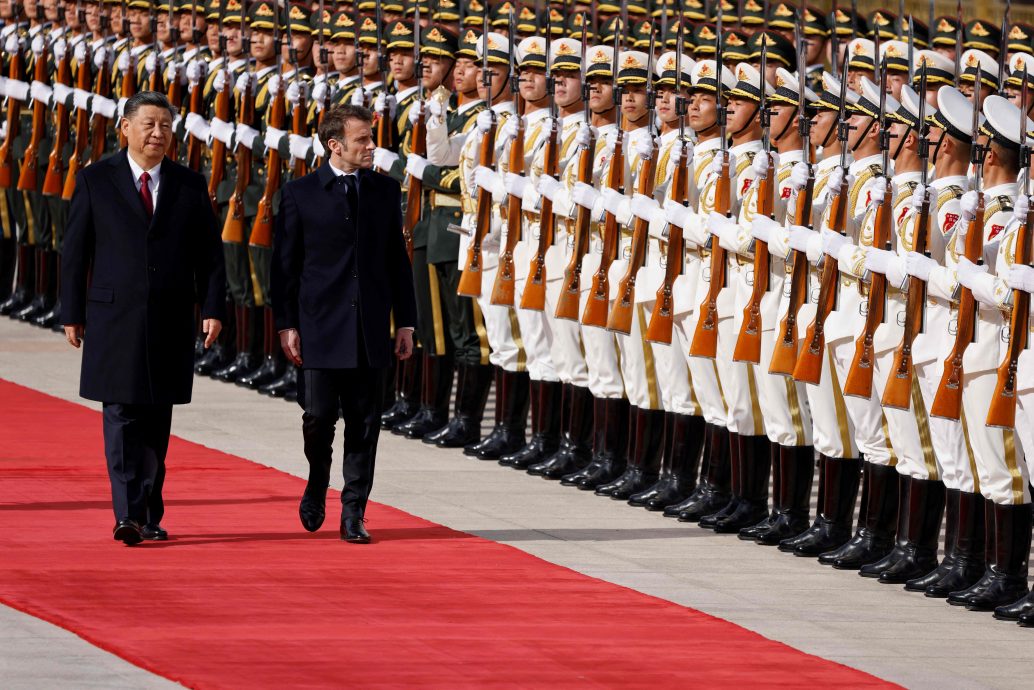 赵乐际与马克龙图不要，下此图CHINA-FRANCE-DIPLOMACY